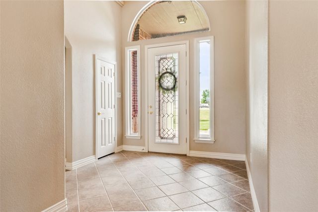 6713 Mustang Trail, Sanger, TX 76266