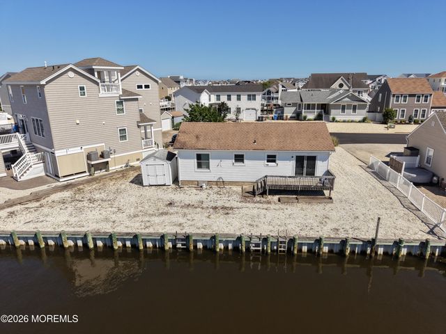 34 Clara Drive, Manahawkin, NJ 08050