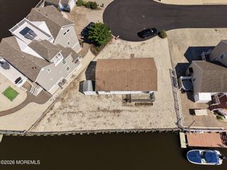 34 Clara Drive, Manahawkin, NJ 08050