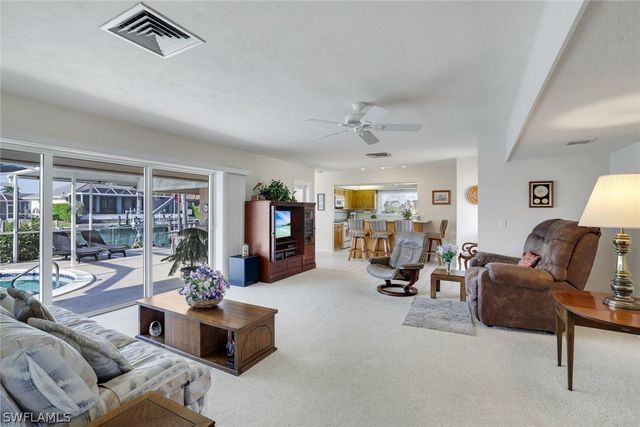 1160 Martinique CT, Marco Island, FL 34145