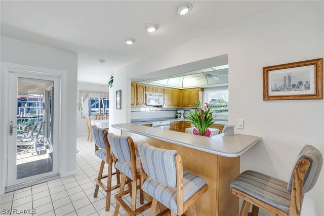 1160 Martinique CT, Marco Island, FL 34145