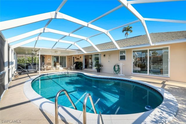 1160 Martinique CT, Marco Island, FL 34145