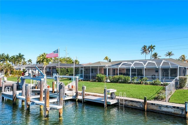 1160 Martinique CT, Marco Island, FL 34145