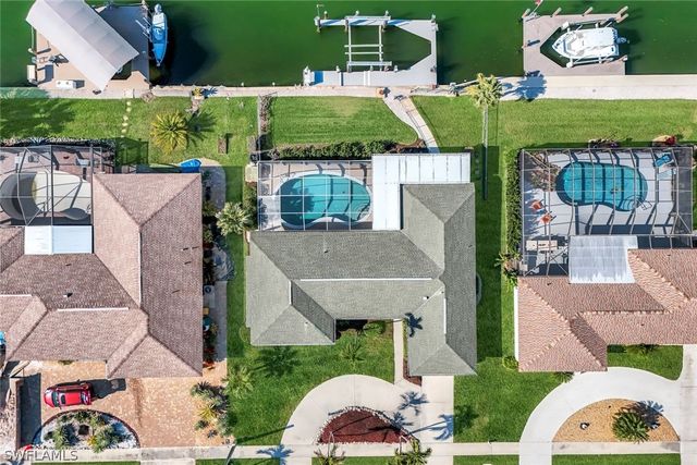 1160 Martinique CT, Marco Island, FL 34145