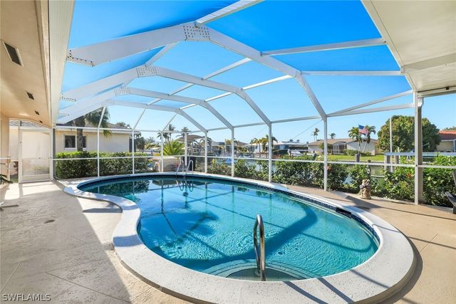 1160 Martinique CT, Marco Island, FL 34145