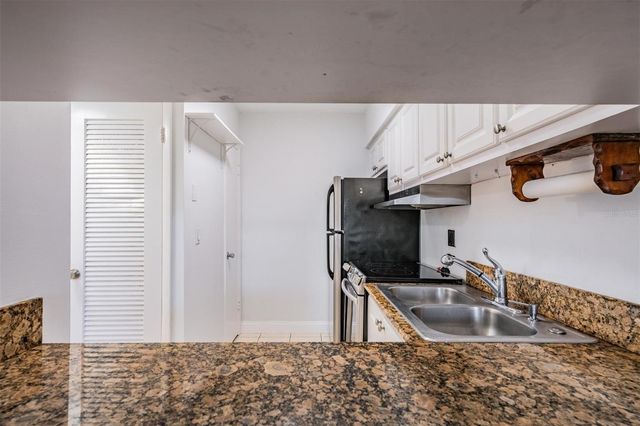 120 S CHURCH AVENUE 206, Tampa, FL 33609