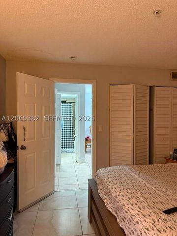 4251 NW 5th St 131, Plantation, FL 33317