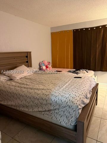 4251 NW 5th St 131, Plantation, FL 33317