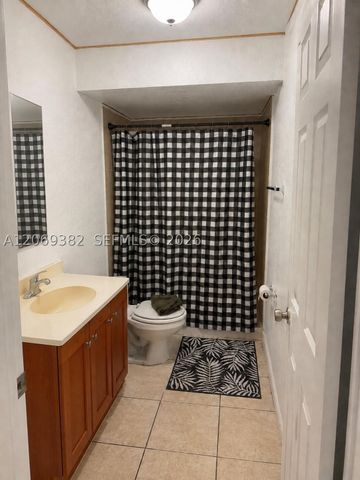 4251 NW 5th St 131, Plantation, FL 33317
