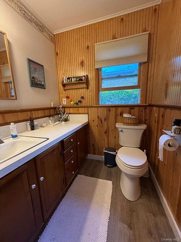 200 Surf, Cherry Grove, NY 11782