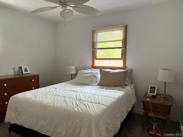 200 Surf, Cherry Grove, NY 11782