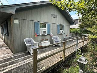 200 Surf, Cherry Grove, NY 11782