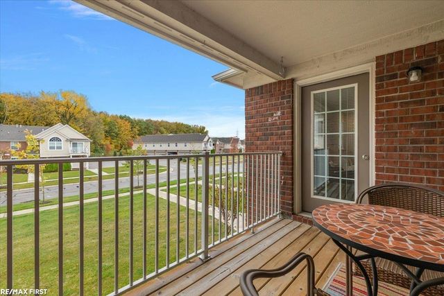 22059 Aberdeen Drive, Macomb Twp, MI 48042