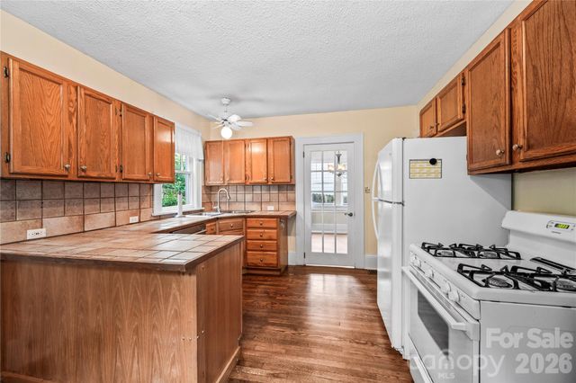 18 Westover Drive, Asheville, NC 28801