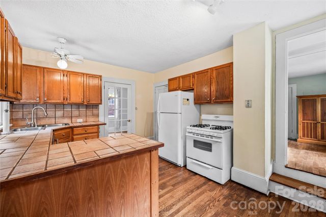 18 Westover Drive, Asheville, NC 28801