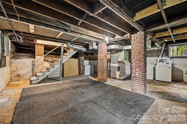 18 Westover Drive, Asheville, NC 28801