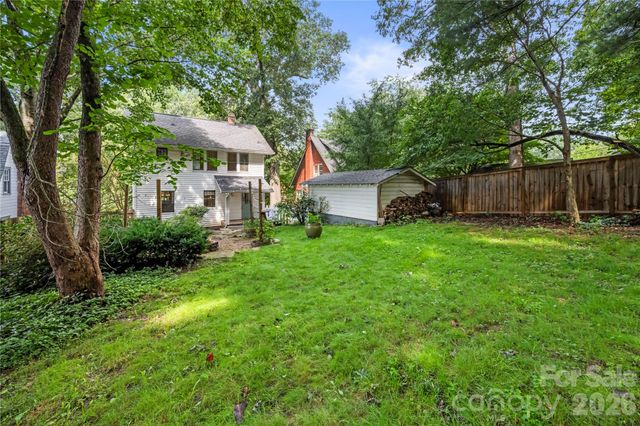 18 Westover Drive, Asheville, NC 28801