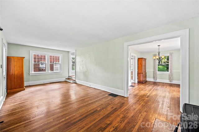 18 Westover Drive, Asheville, NC 28801