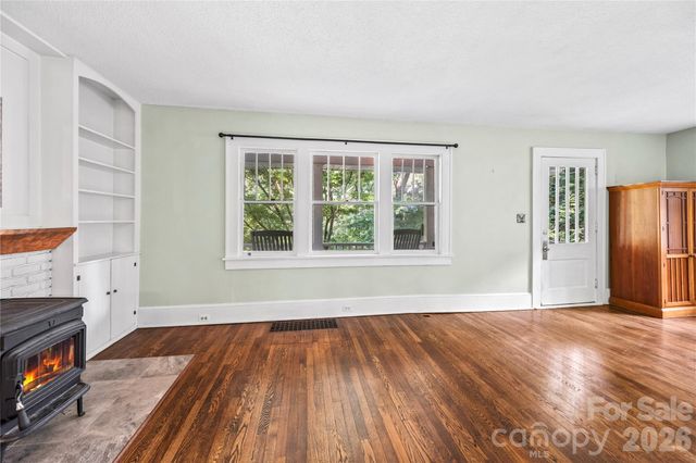18 Westover Drive, Asheville, NC 28801