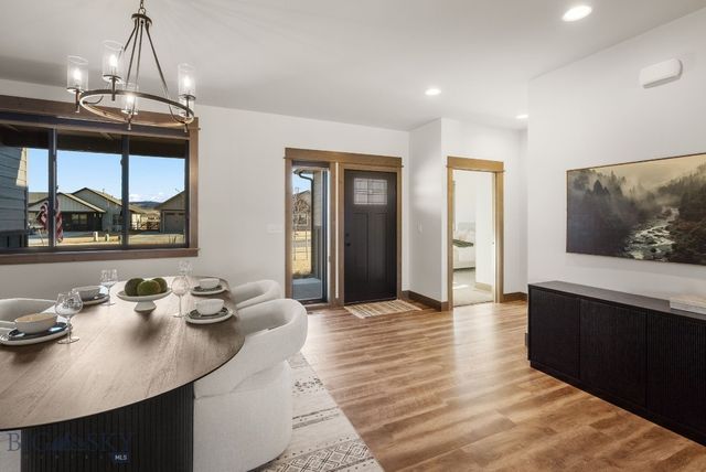 66 Oxbow Lane, Manhattan, MT 59741