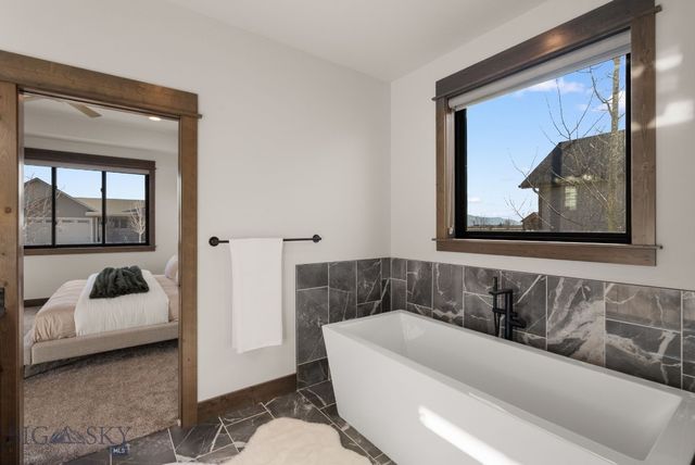 66 Oxbow Lane, Manhattan, MT 59741