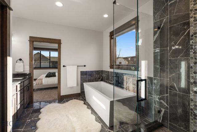 66 Oxbow Lane, Manhattan, MT 59741