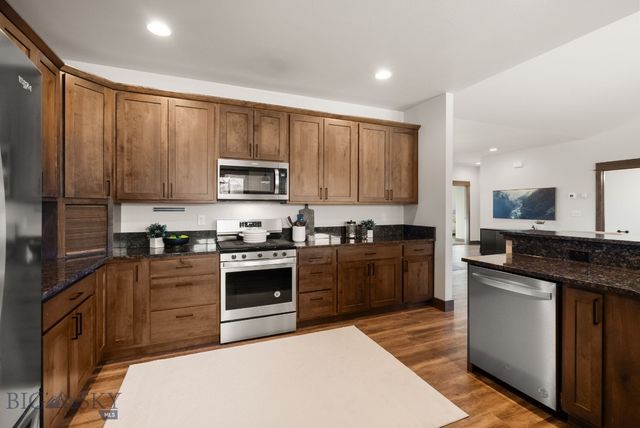 66 Oxbow Lane, Manhattan, MT 59741