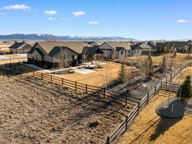 66 Oxbow Lane, Manhattan, MT 59741
