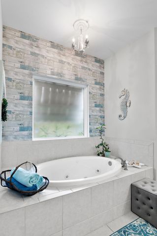 854 Whispering Creek Avenue, Freeport, FL 32439