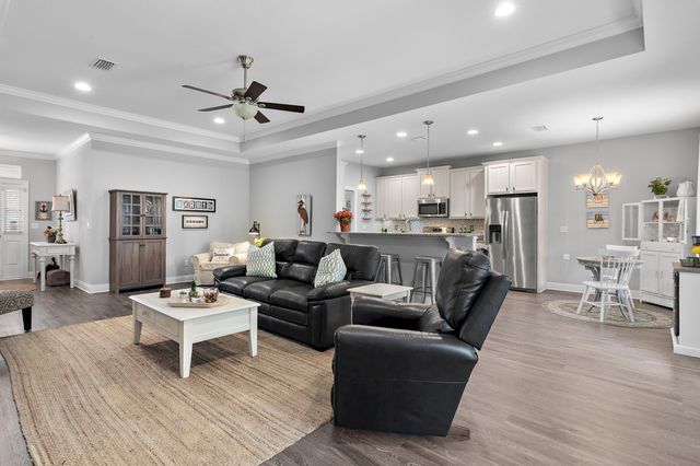 854 Whispering Creek Avenue, Freeport, FL 32439