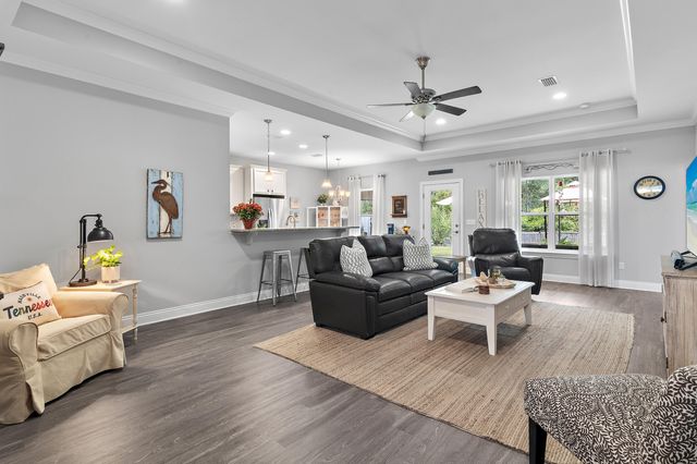 854 Whispering Creek Avenue, Freeport, FL 32439