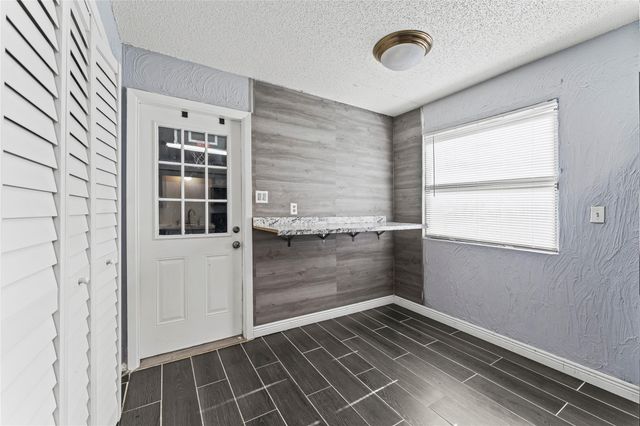 534 Shady Dale Drive, Stafford, TX 77477