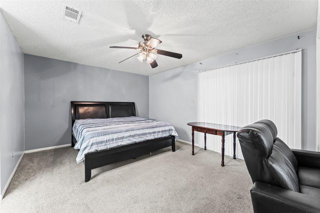 534 Shady Dale Drive, Stafford, TX 77477