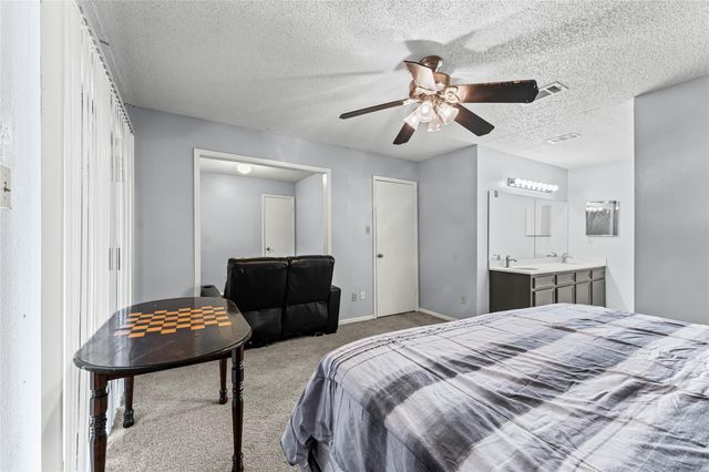 534 Shady Dale Drive, Stafford, TX 77477