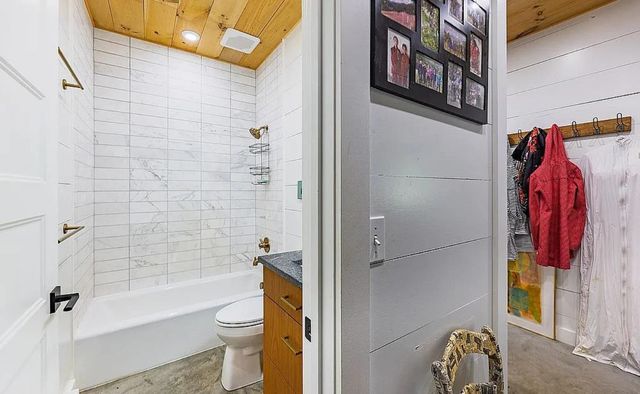 64 Bullock Road, Norwich, VT 05055