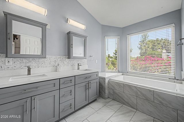 16640 N 54TH Street, Scottsdale, AZ 85254