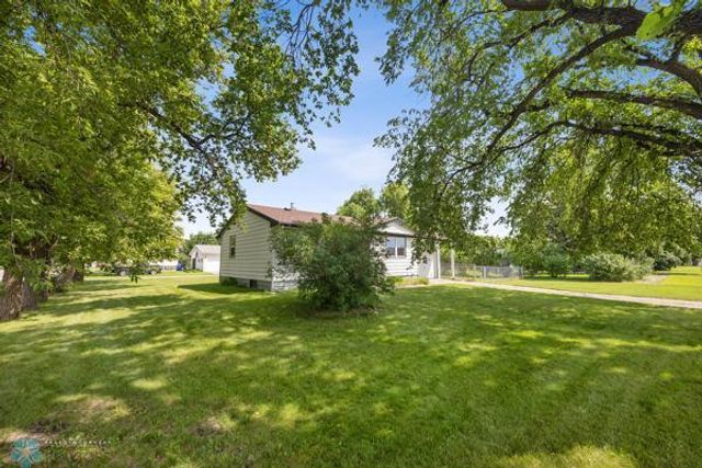 115 2nd Avenue SW, Dilworth, MN 56529