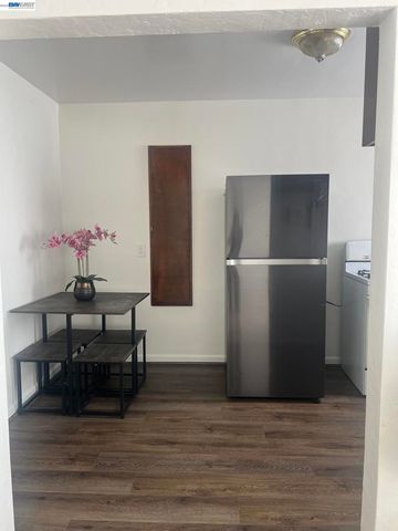 764 Pierce St, Albany, CA 94706