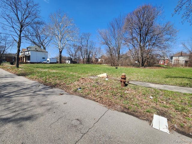583 Leicester Court, Detroit, MI 48202