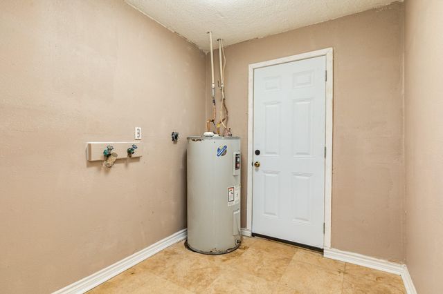 20108 Highway 36, Guy, TX 77444