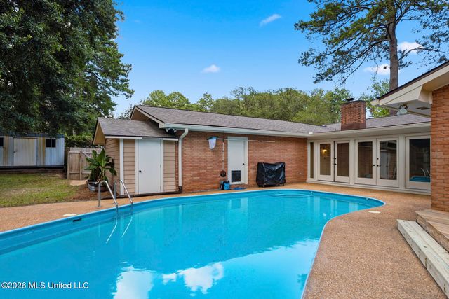 5315 Red Fox Road, Jackson, MS 39211