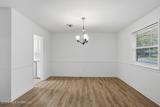 5315 Red Fox Road, Jackson, MS 39211