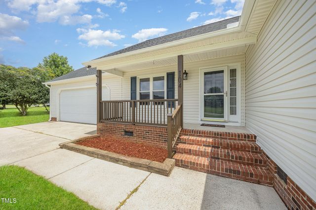 104 Water Oak Drive, Smithfield, NC 27577
