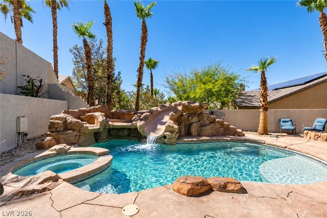 2504 Silver Beach Drive, Henderson, NV 89052