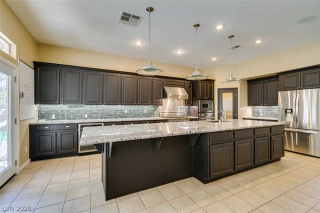 2504 Silver Beach Drive, Henderson, NV 89052