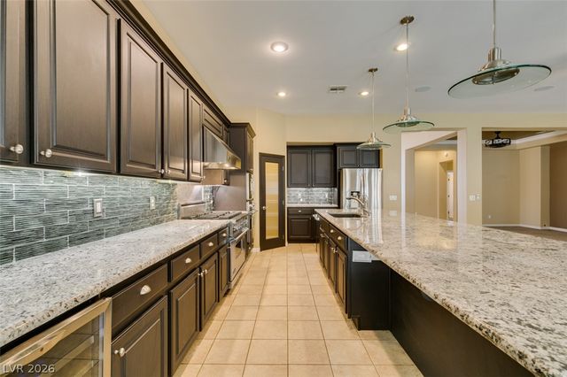 2504 Silver Beach Drive, Henderson, NV 89052