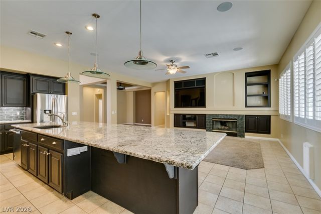 2504 Silver Beach Drive, Henderson, NV 89052