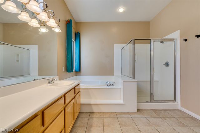 2504 Silver Beach Drive, Henderson, NV 89052