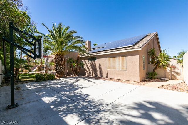 2504 Silver Beach Drive, Henderson, NV 89052