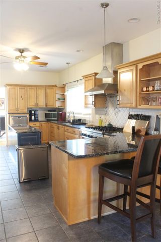 12 Neveles Pride Court, Pine Bush, NY 12566